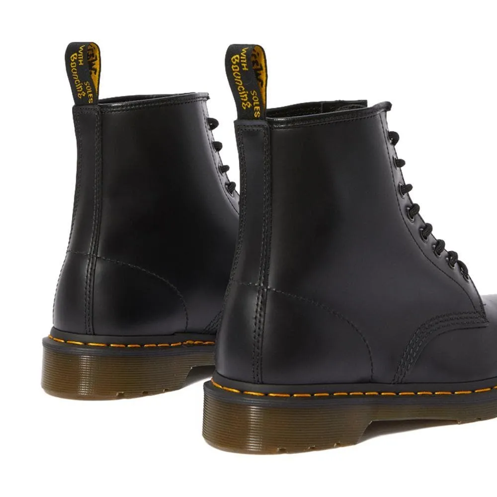 DR. MARTENS CLASSIC 8 EYE BOOT-BLACK