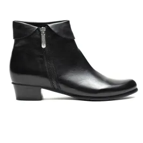 Regarde Le Ciel Stefany-03 Women's Lace / Zip Up Ankle Boot Black Leather