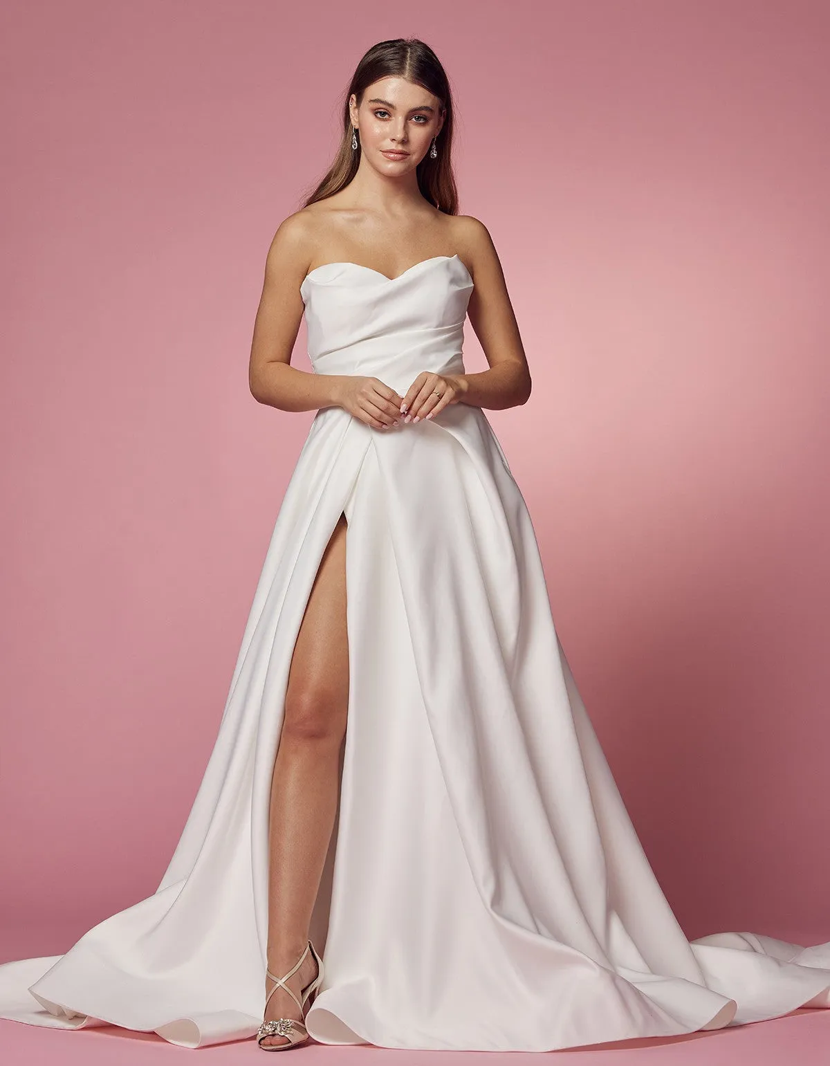 STRAPLESS SWEETHEART NECLINE WITH SLIT WEDDING GOWN JW938NARI