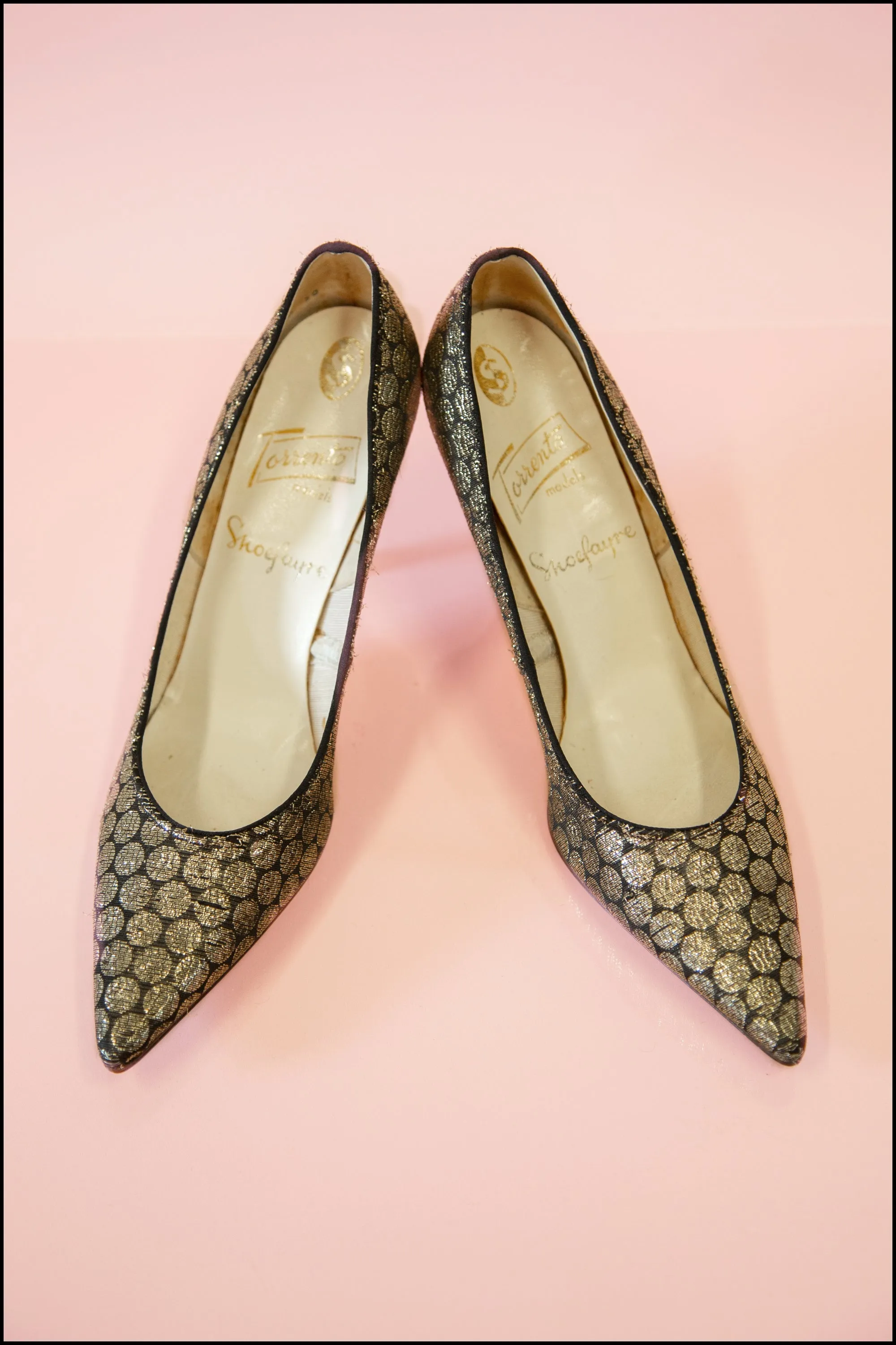 Vintage 1950s Gold Polka Dot Shoes Size 5